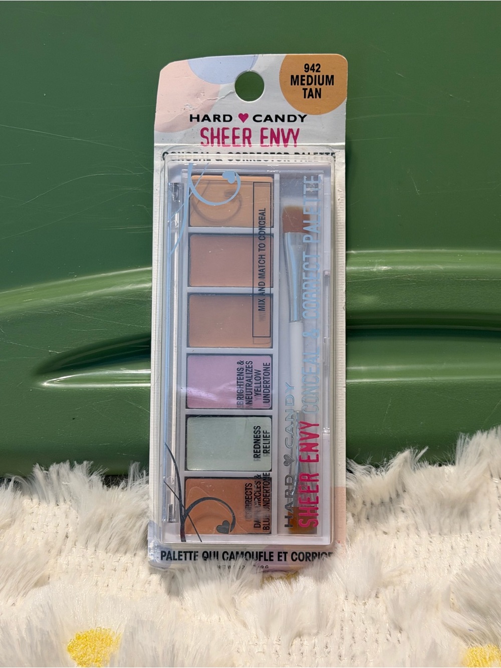 Hard Candy Sheer Envy Correct & Conceal Palette - Medium Tan